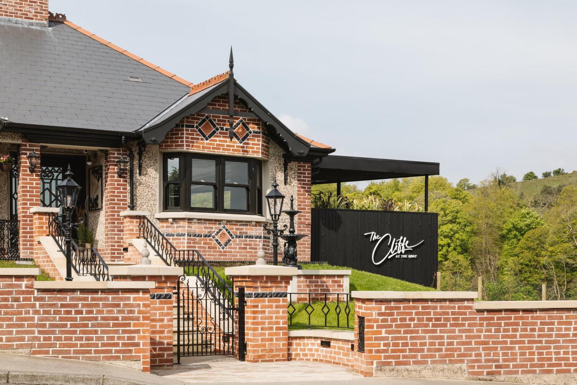 多尼戈尔 The Cliffe At The Quay酒店 外观 照片